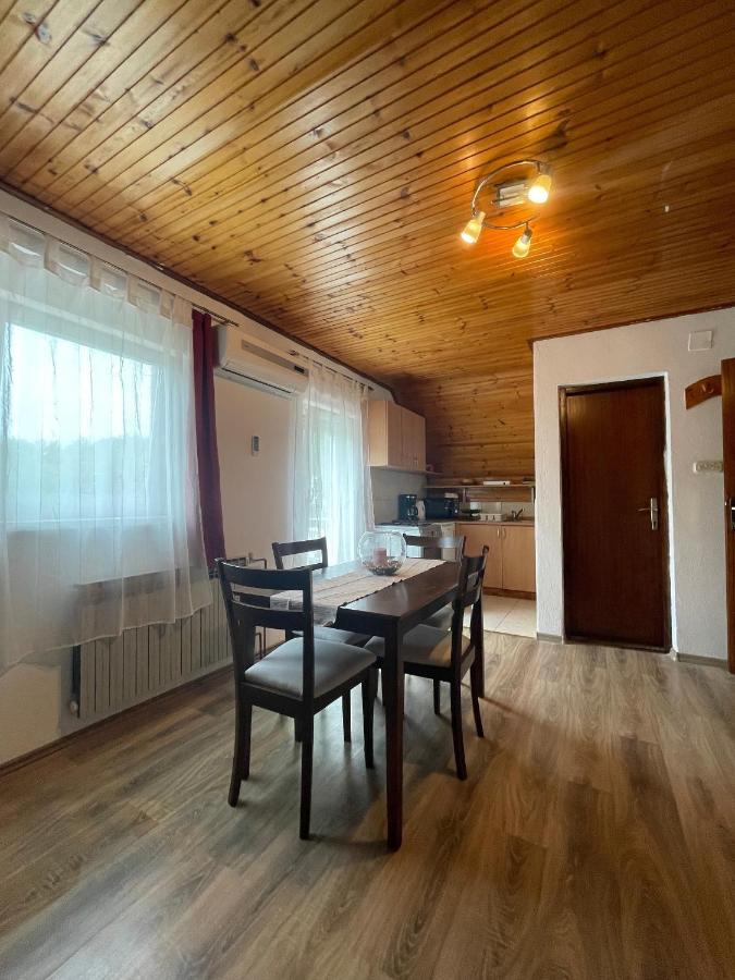 Apartments With A Parking Space Smoljanac, Plitvice - 12345 Экстерьер фото